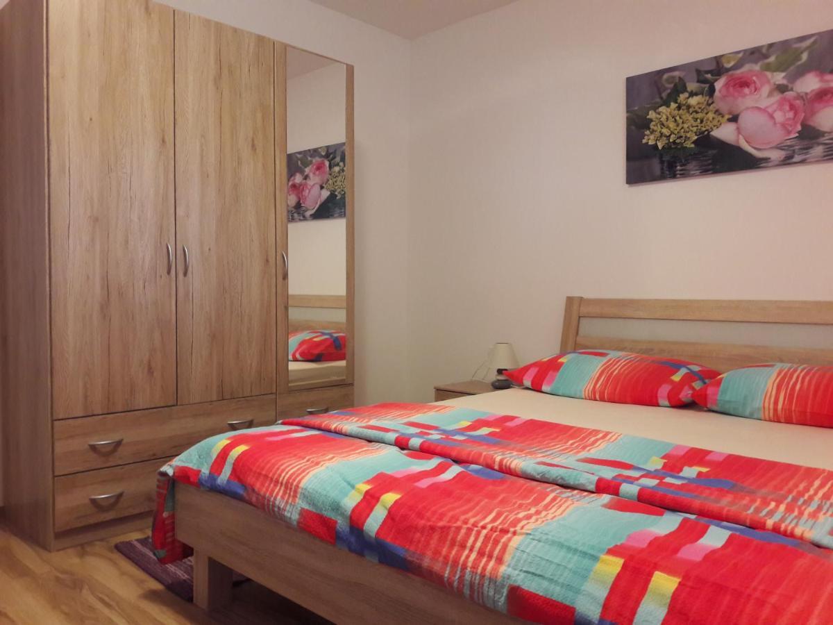 Apartmani Predovan Врси Экстерьер фото